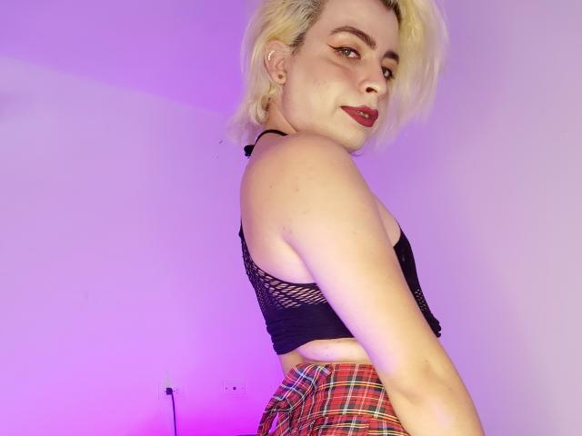 TsFoxCandy - Sexe cam en vivo - 15050634