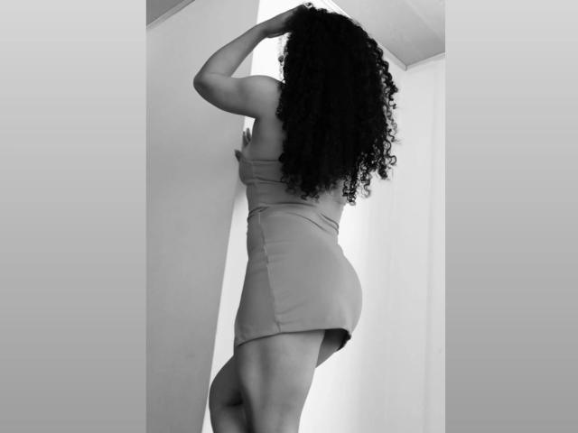 MelaniMouille - Sexe cam en vivo - 15058750