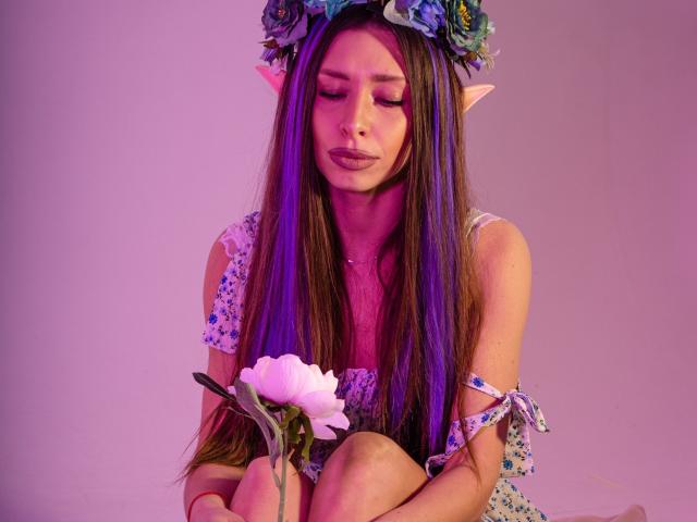 MisissFire - сексуальная веб-камера в реальном времени - 15086450