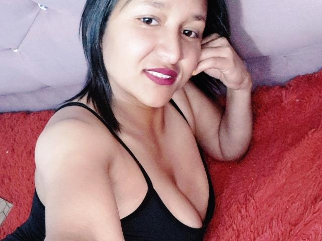 SaraBeckett - Live Sex Cam - 15088726