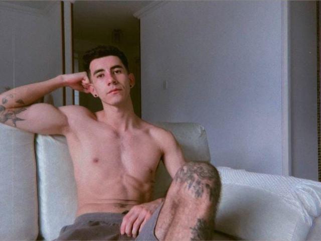 FelixHill - Live sex cam - 15095786