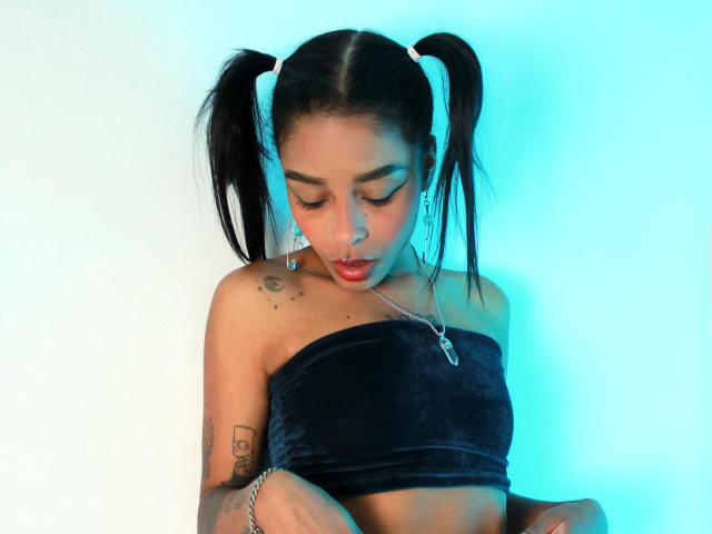 EmilyKeen - Live porn &amp; sex cam - 15097366