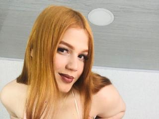 GeraldineWayne - Live Sex Cam - 15102454