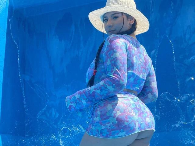 MiaSuarez - сексуальная веб-камера в реальном времени - 15114806