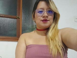 SaraMoreti - Live porn & sex cam - 15119010