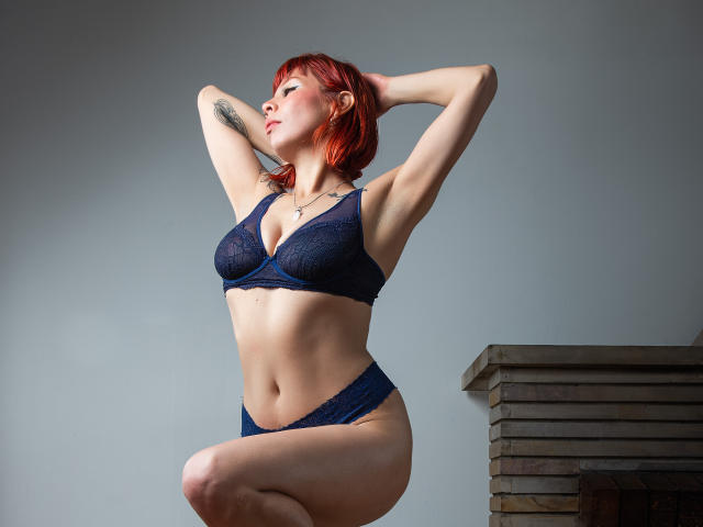 NicolleR - Live Sex Cam - 15126442
