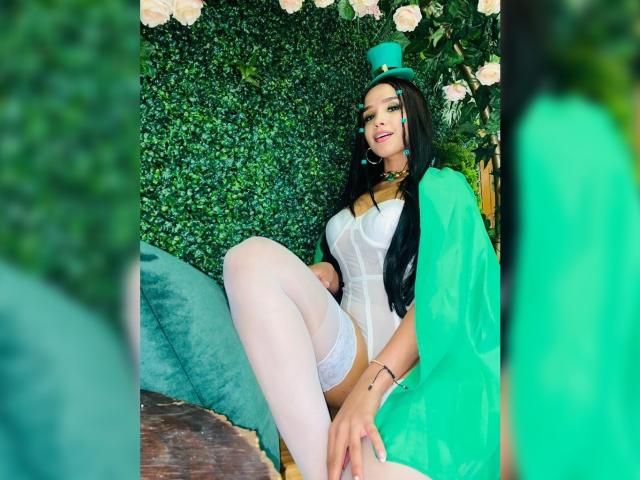 AnneCasanova - Élő pornó és szexkamera - 15144846