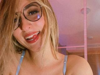 SabrinaMontana - Live sex cam - 15159134