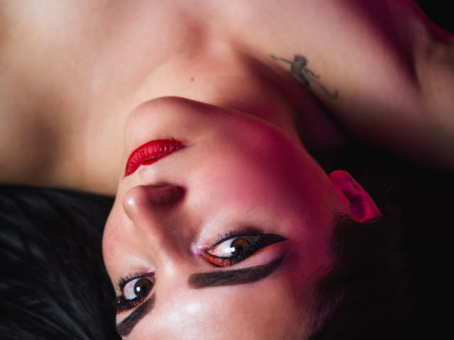 EdaAdamson - Sexe cam en vivo - 15182254