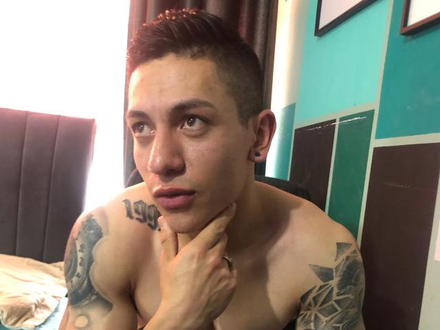 AndrewRoy - Sexe cam en vivo - 15253070