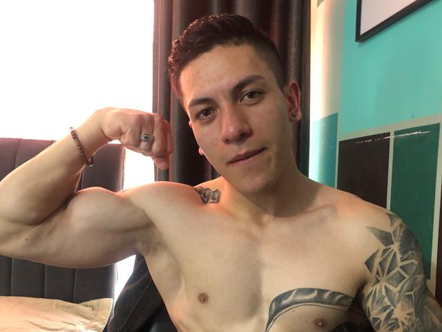 AndrewRoy - Sexe cam en vivo - 15253078