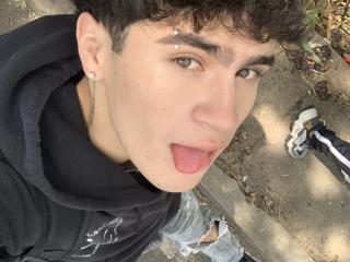 AustinKings - Live Sex Cam - 15299666