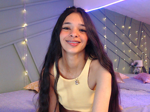 LisaBrunett - Live sex cam - 15306214