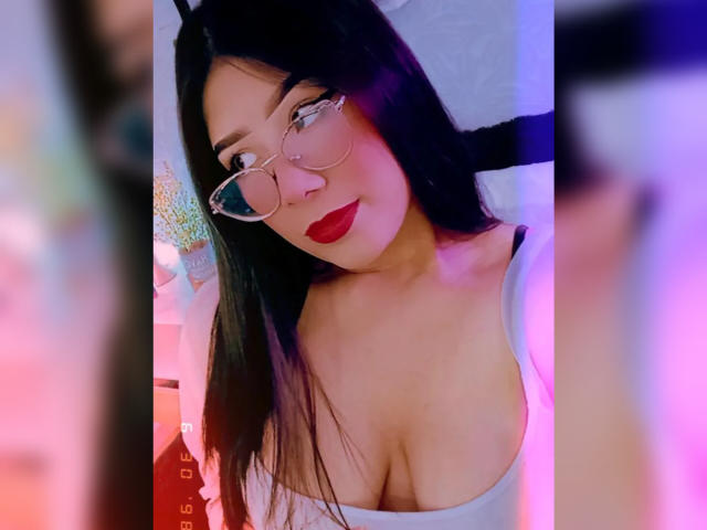 AlessaJames - Live sex cam - 15321514