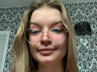 CuteCarmen - Sexe cam en vivo - 15329698