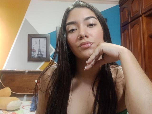 SharonKlart - Live porn &amp; sex cam - 15331334