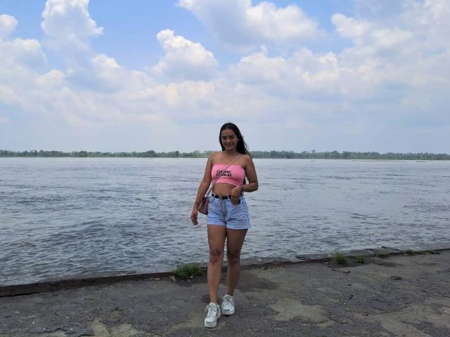 KarlyeKroes - Live Sex Cam - 15341342