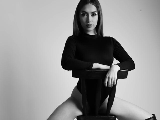 VenusBarret - פורנו בשידור חי ומצלמת סקס - 15352022