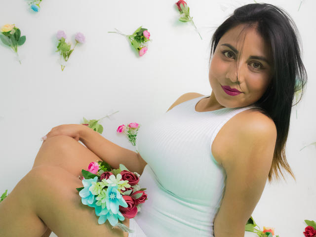 OliviaMorrys - Live sex cam - 15355586
