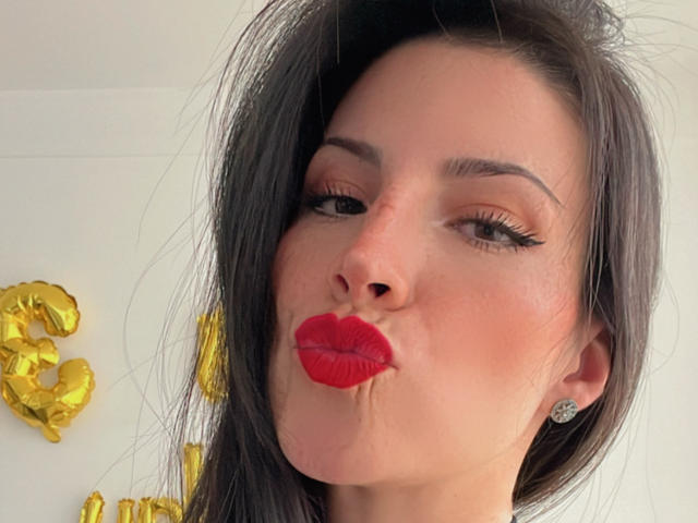 Liliysweet - сексуальная веб-камера в реальном времени - 15358674