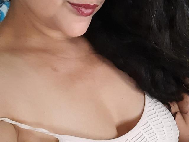 Xuuley - Live sex cam - 15362330