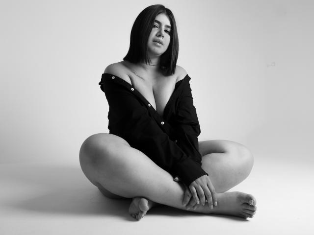 AnnikaRose - Live sexe cam - 15379478