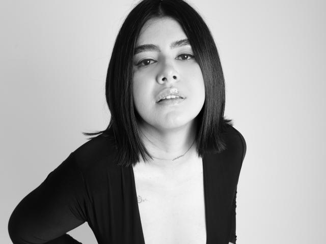 AnnikaRose - Sexe cam en vivo - 15379490