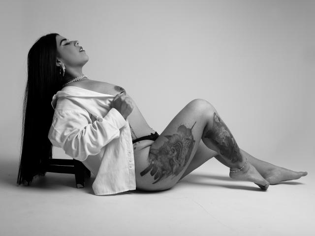 DalilaBassi - Sexe cam en vivo - 15380014