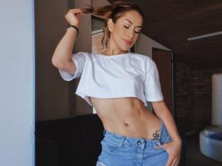 AliceSchmit - Live porn &amp; sex cam - 15400818