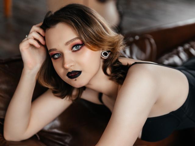 TerraMoss - Live sex cam - 15422750
