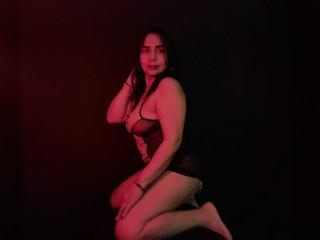 SierraBurgess - Live sex cam - 15442682