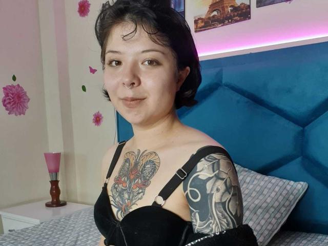 MissAllSunday - Élő pornó és szexkamera - 15445442