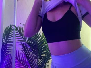 AlicePrings - Live porn & sex cam - 15447110