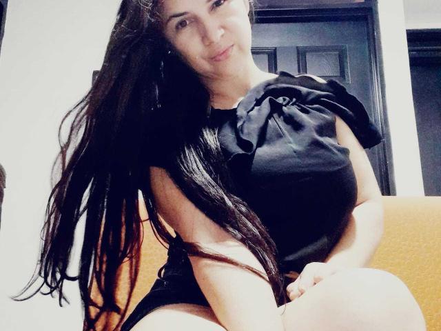 BrihanaCharlot - Sexe cam en vivo - 15451698