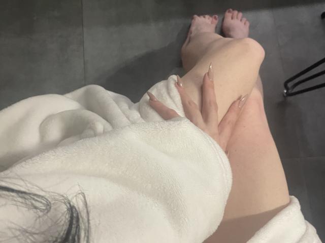 RozalinaPleasure - Live sex cam - 15453402