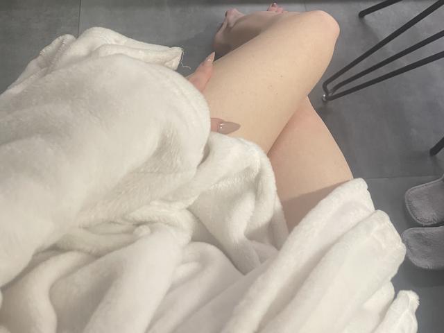RozalinaPleasure - Live sex cam - 15454158