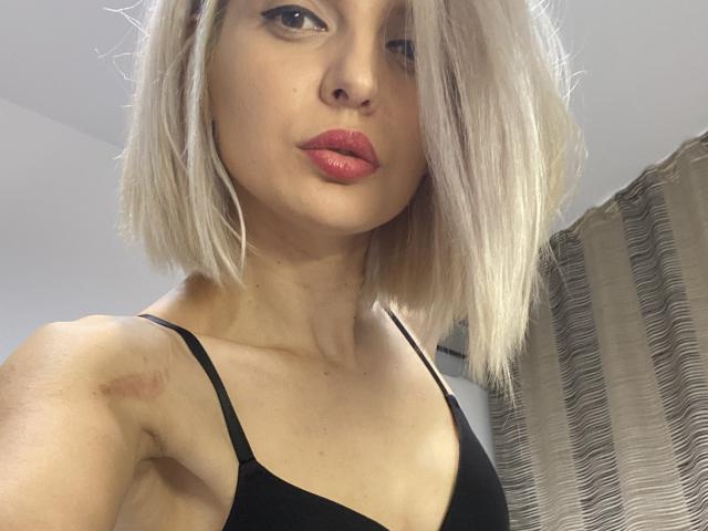 DouceAmelia - Live porn &amp; sex cam - 15505194