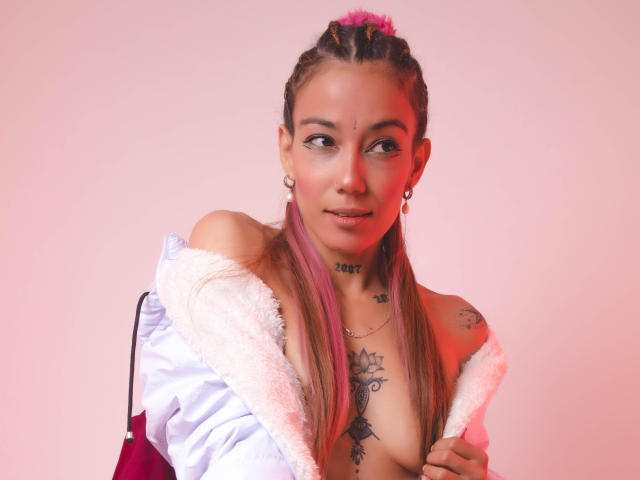 VeronicaSmyth - Live Sex Cam - 15521902