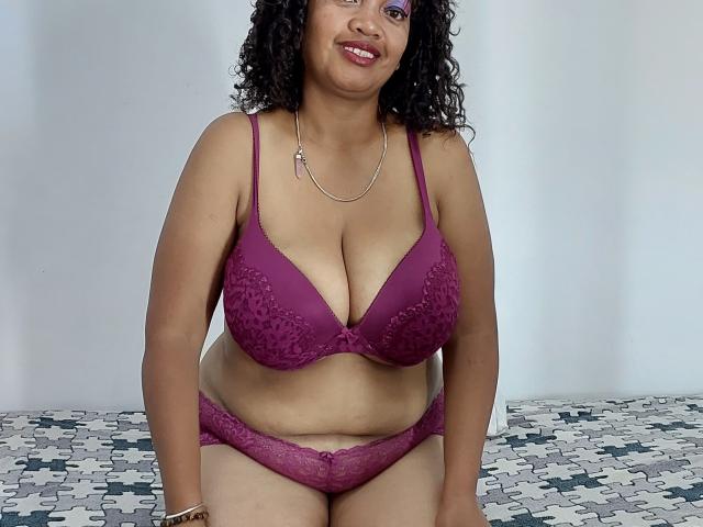 MyriamPink - Sexe cam en vivo - 15531350