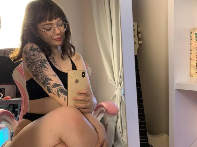 MillyMiltton - Live porn &amp; sex cam - 15536834