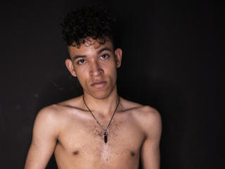 JeisonMeans - Live sex cam - 15544054