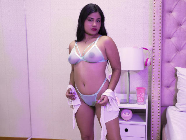 GhaadaFischer - Élő pornó és szexkamera - 15566171