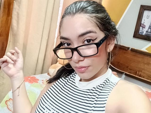 SharonKlart - Live sex cam - 15573458