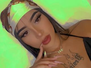 MadissonRey - Live Sex Cam - 15581084