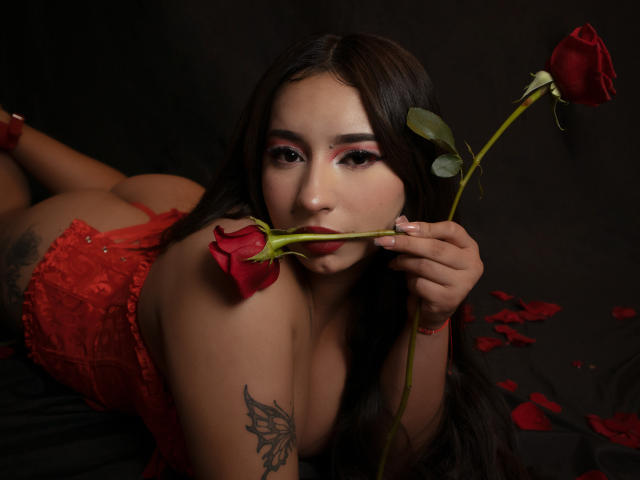 MiaSuarez - Live sex cam - 15602886