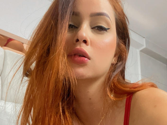 EmilyParkerr - Porno na żywo i seks kamera - 15612842