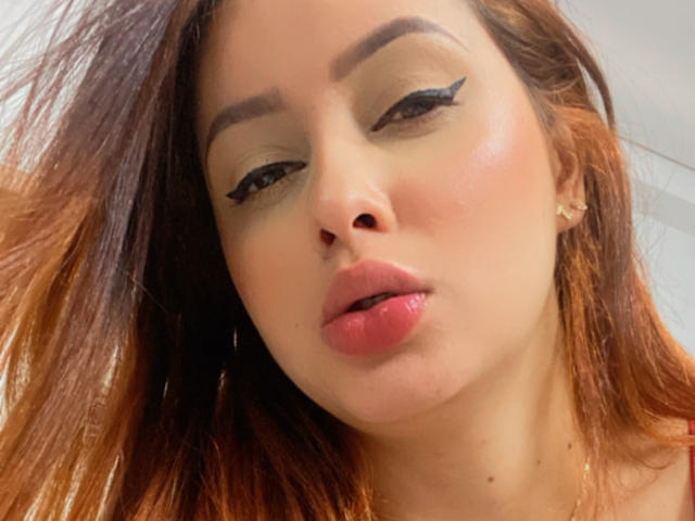 EmilyParkerr - Live sex cam - 15612882