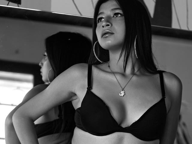 NaiaSanders - Live sex cam - 15619178