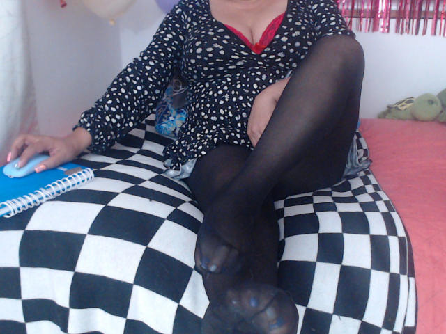 FlirtyViolet - Sexe cam en vivo - 15624322
