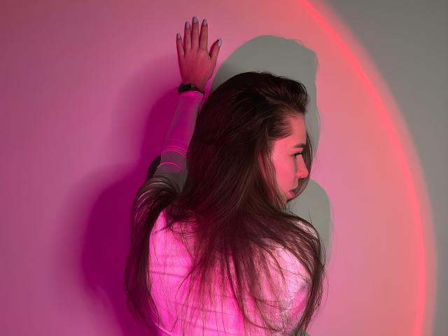 KiraRobberts - Live sex cam - 15635762